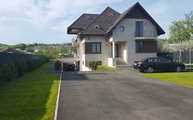 #Jucăușii